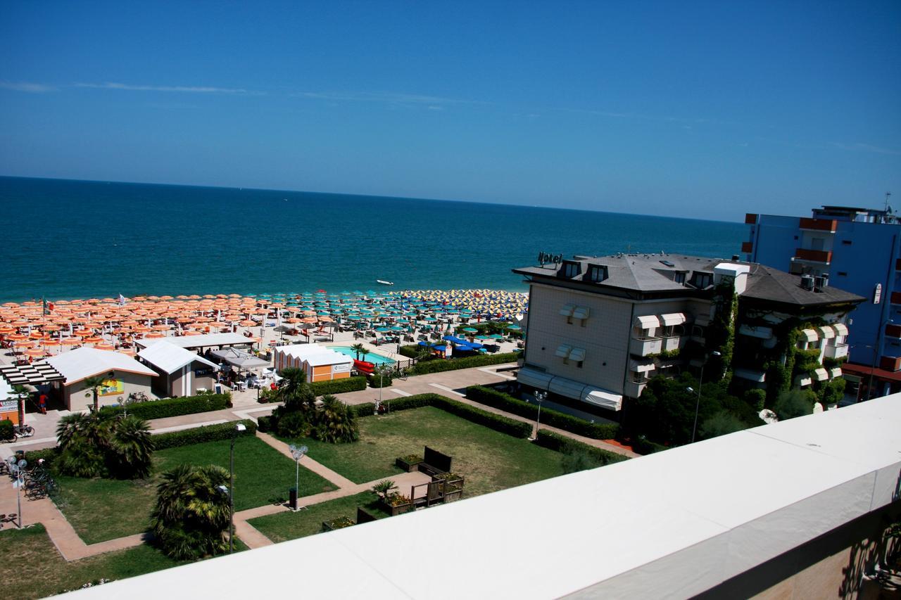 Hotel Beaurivage Fano Exterior photo